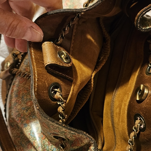 Patricia Nash Genuine Leather CIVETTA Bucket/ Crossbody Purse. Adjustable Strap. - Picture 7 of 12